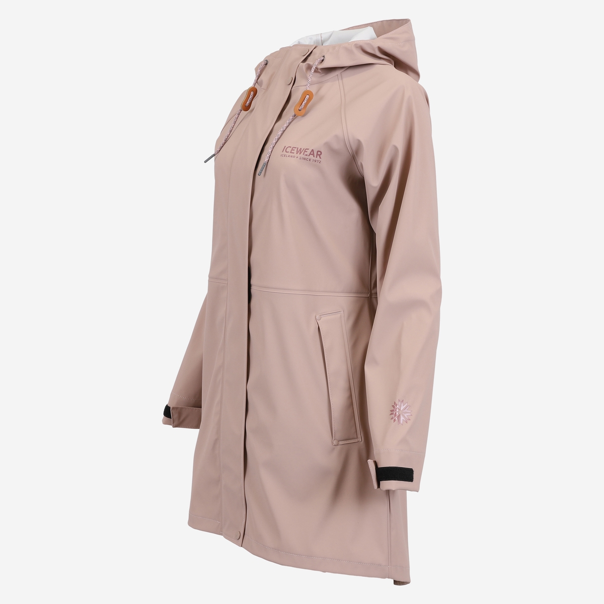 dogg-pink-raincoat-women-iceland-rainjacket_099.jpeg